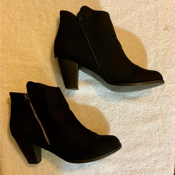 JUSTFAB BLACK & BROWN Western Style Loana Faux Suede Stacked Heel BootS. Sz-10 - Picture 3 of 11